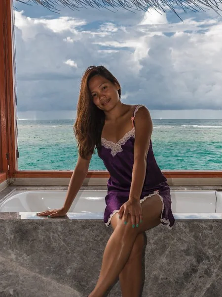 A vida íntima sem censura de uma mulher asiática casada foto 75