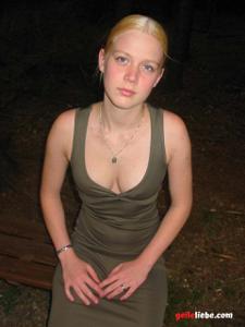 Giovane donna tedesca liberata - foto #22