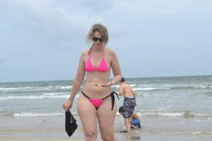 Fianchi larghi americani in bikini - foto #21