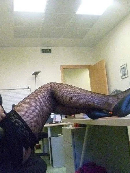 The blonde very rarely has men photo 6