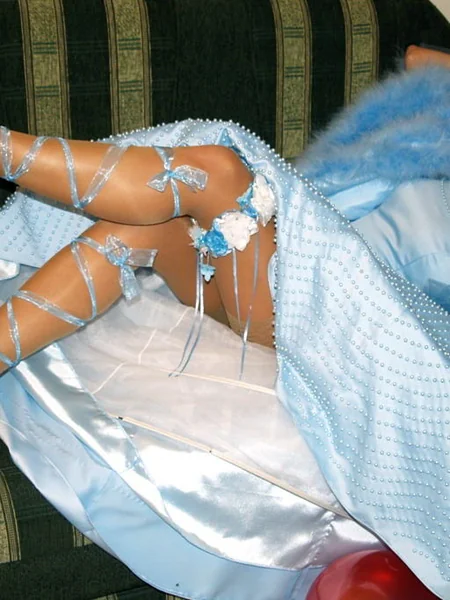 Lingerie de noiva branca e closes de conas doces foto 39