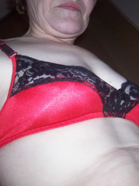 Vieja puta tiene muchas ganas de divertirse y acepta cualquier cosa foto 112
