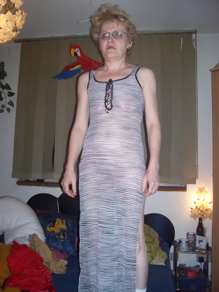 Vieja puta tiene muchas ganas de divertirse y acepta cualquier cosa foto 68