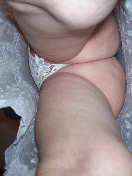 Vieja puta tiene muchas ganas de divertirse y acepta cualquier cosa foto 95