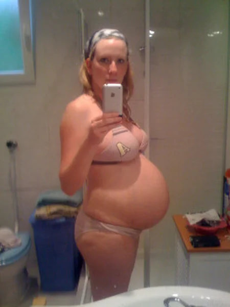 Érotisme Domestique De Femmes Enceintes Sans Censure Grossesse Nue photo 51