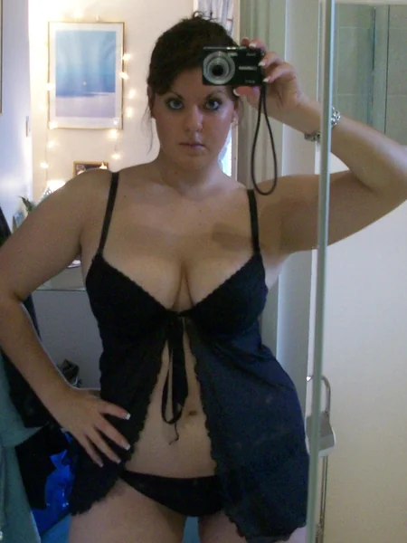 El cuerpo jugoso de una chupapollas foto 10