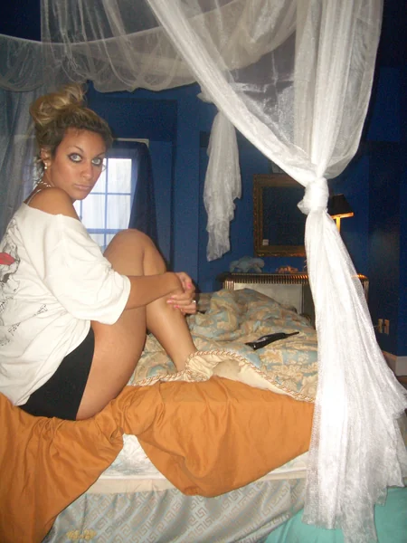 It turns out my best friend is fucking my older sister photo 2