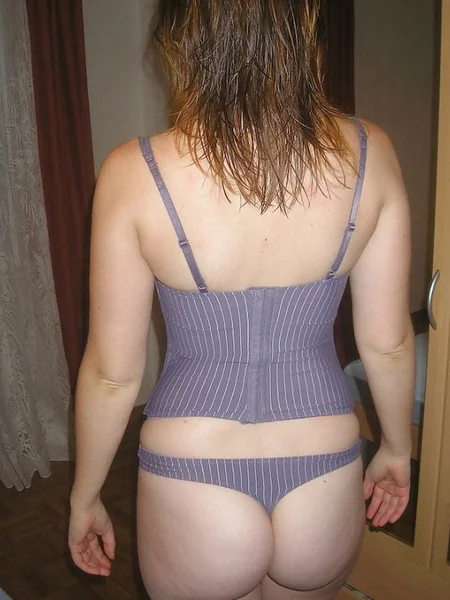 A modest lady photo 11