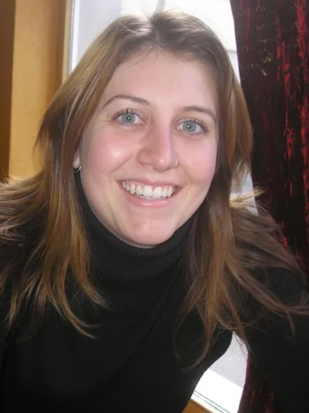 A modest lady photo 9