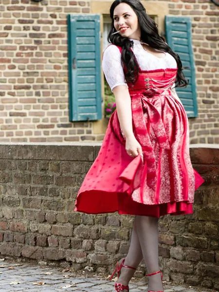 Erotismo de mujeres alemanas con trajes tradicionales foto 41