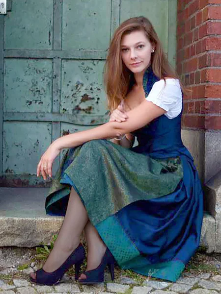 Erotismo de mujeres alemanas con trajes tradicionales foto 51