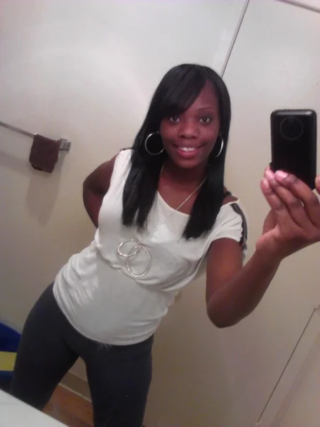 Linda selfie de una mujer negra foto 6