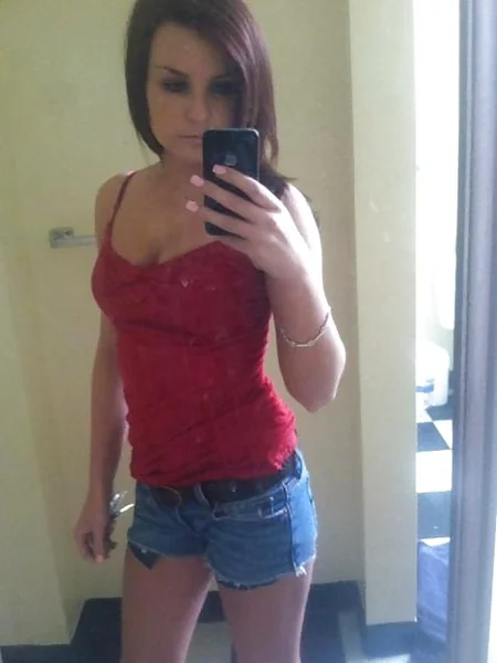 Застенчивая Тиффани производит хорошее впечатление фото 3