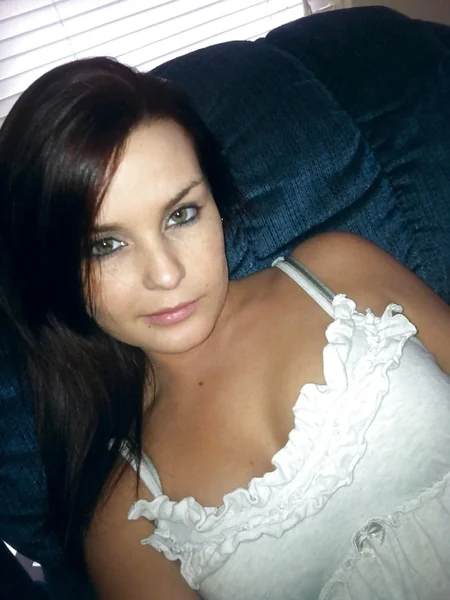 Застенчивая Тиффани производит хорошее впечатление фото 8