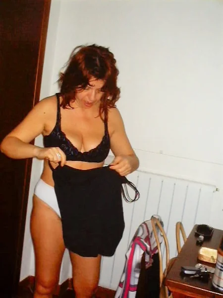 La abuela italiana se desnuda foto 13