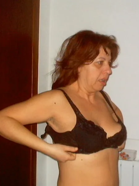La abuela italiana se desnuda foto 14
