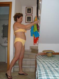 La nonna italiana diventa nuda - foto #71