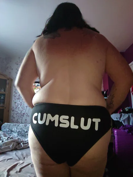 Tras un divorcio, una mujer madura no se niega a nada foto 68