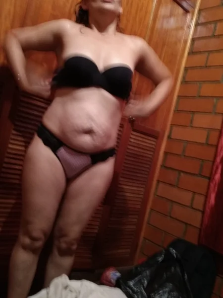 Pobre latina vadia fodida por uma bebida foto 26