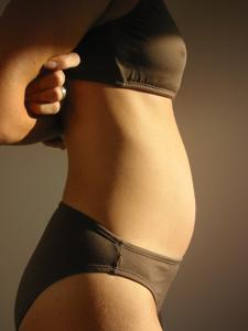 Una donna magra leggermente incinta dei Paesi Bassi - foto #14