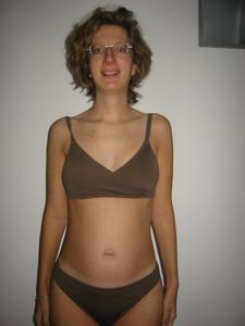 Una donna magra leggermente incinta dei Paesi Bassi - foto #22
