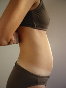 Una donna magra leggermente incinta dei Paesi Bassi - foto #9