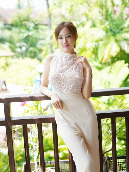 A Japanese erotic model photo 3