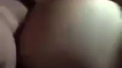 Rubia disfruta de un pene en su vagina