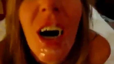 Moglie Insoddisfatta Si Concede Un Follia A Tre Con Gli Amici Del Marito