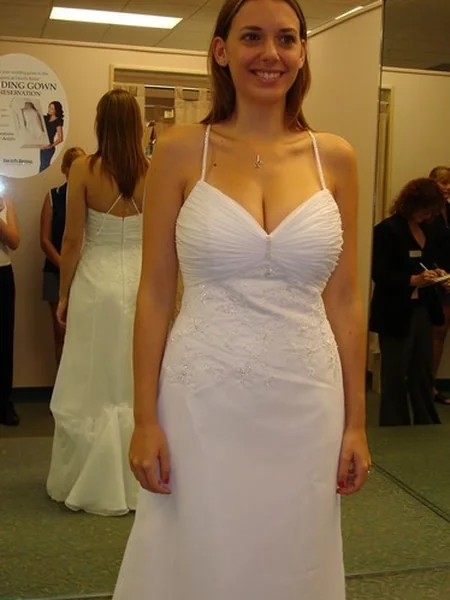 A modest beauty named Sydney photo 10