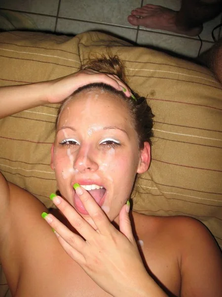 Агата любит мочу и сперму фото 19