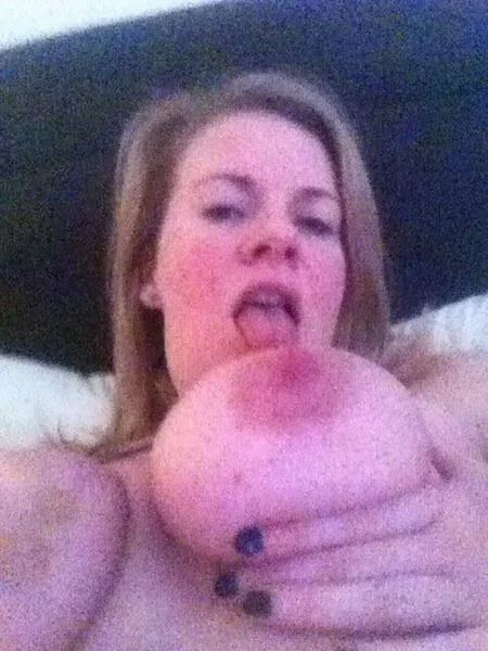 Profesora de música tetona foto 7